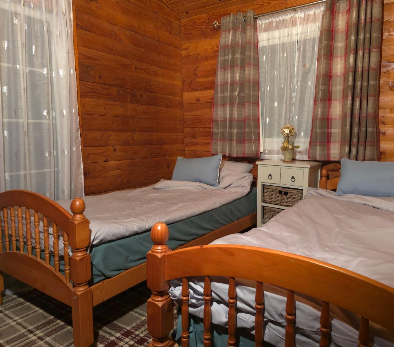 Wilderness Lodge: Idyllic Holiday Let in Dunoon | Stravaigin Lodges gallery image 7