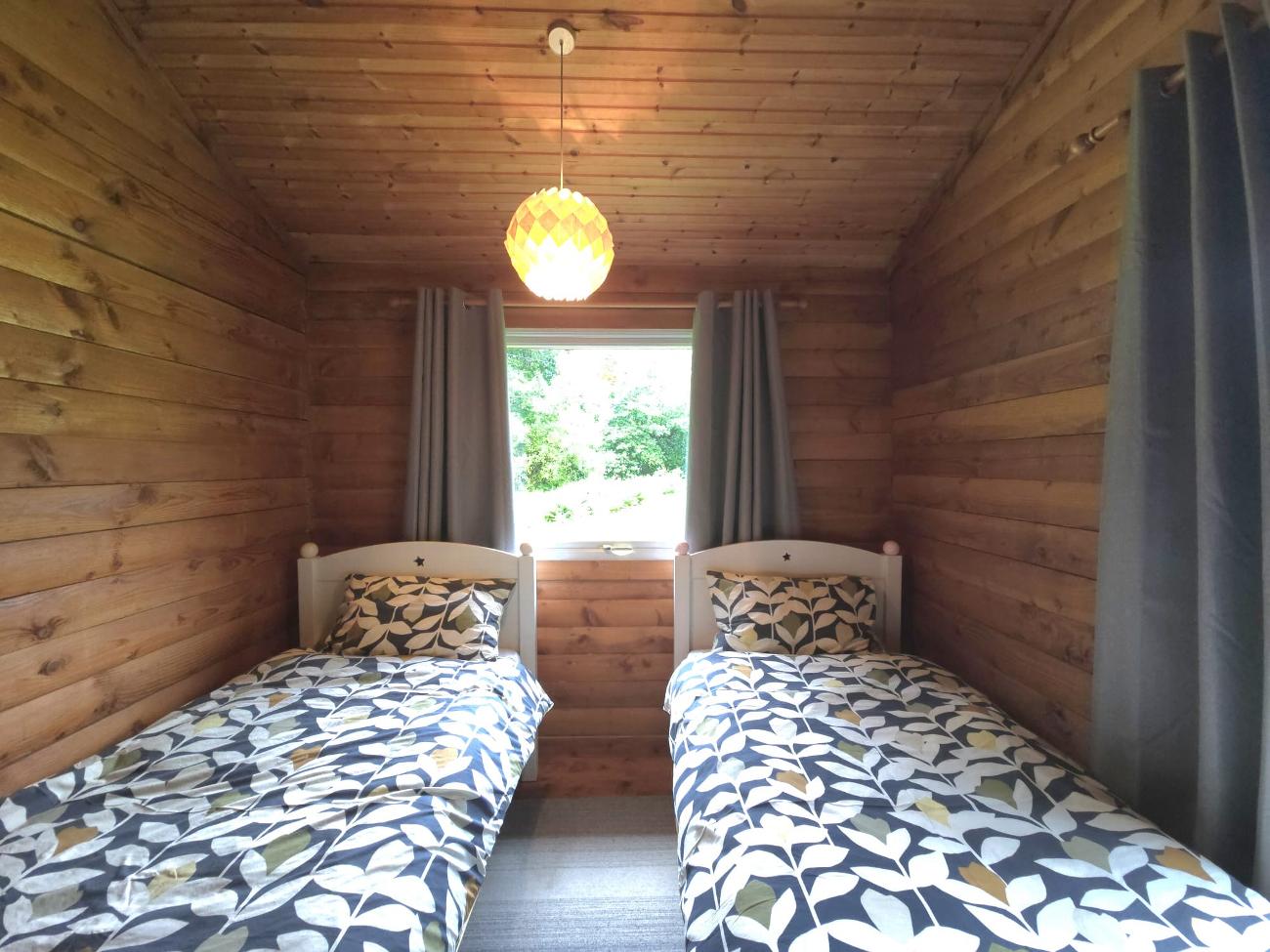 Red Squirrel Lodge - Self Catering in Dunoon | Stravaigin Lodges gallery image 14